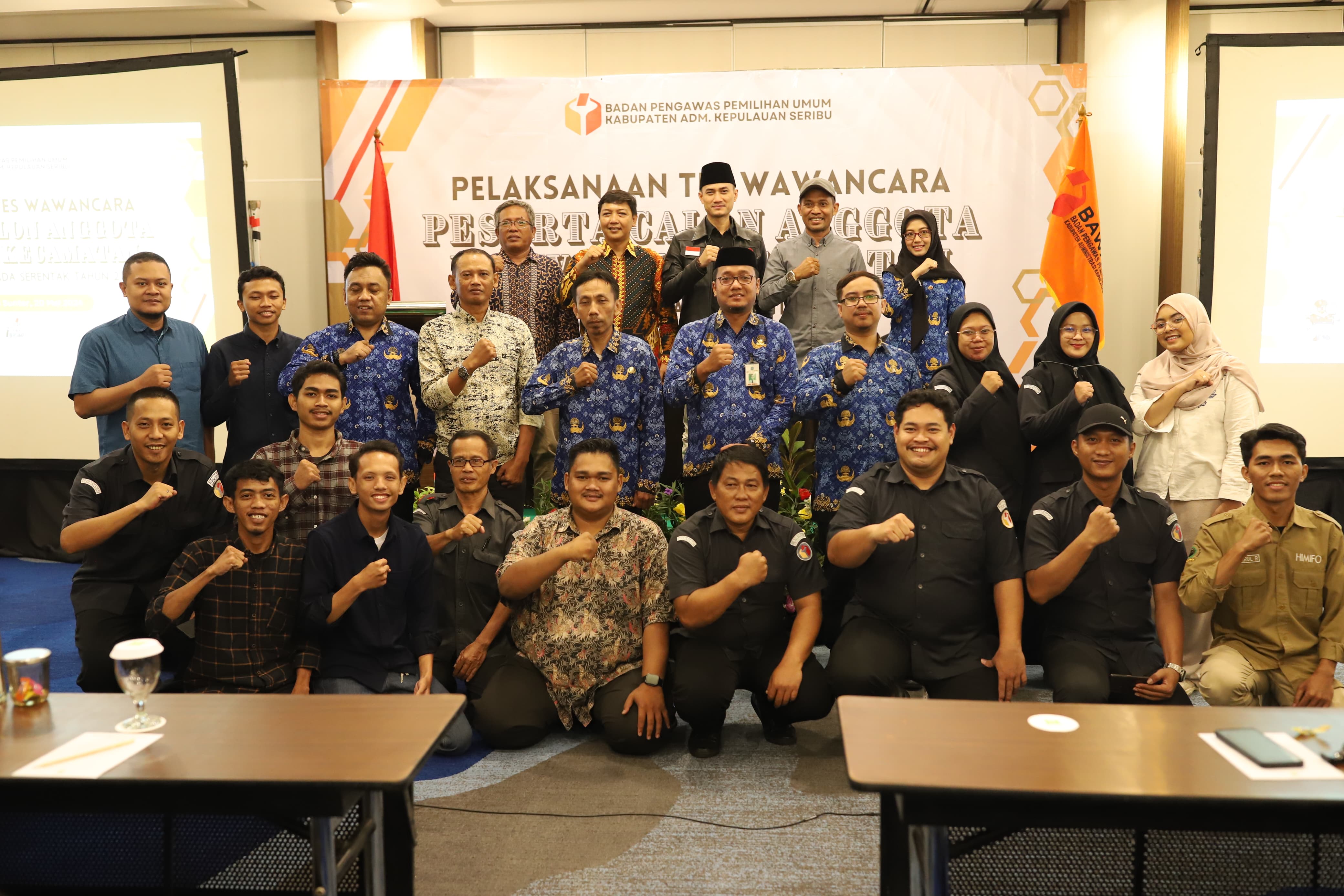 Tes wawancara calon Panwaslu Kecamatan Kepulauan Seribu Utara